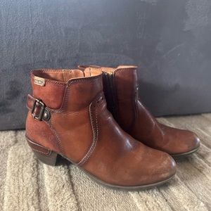 Women’s Brown Pikolinos Boots